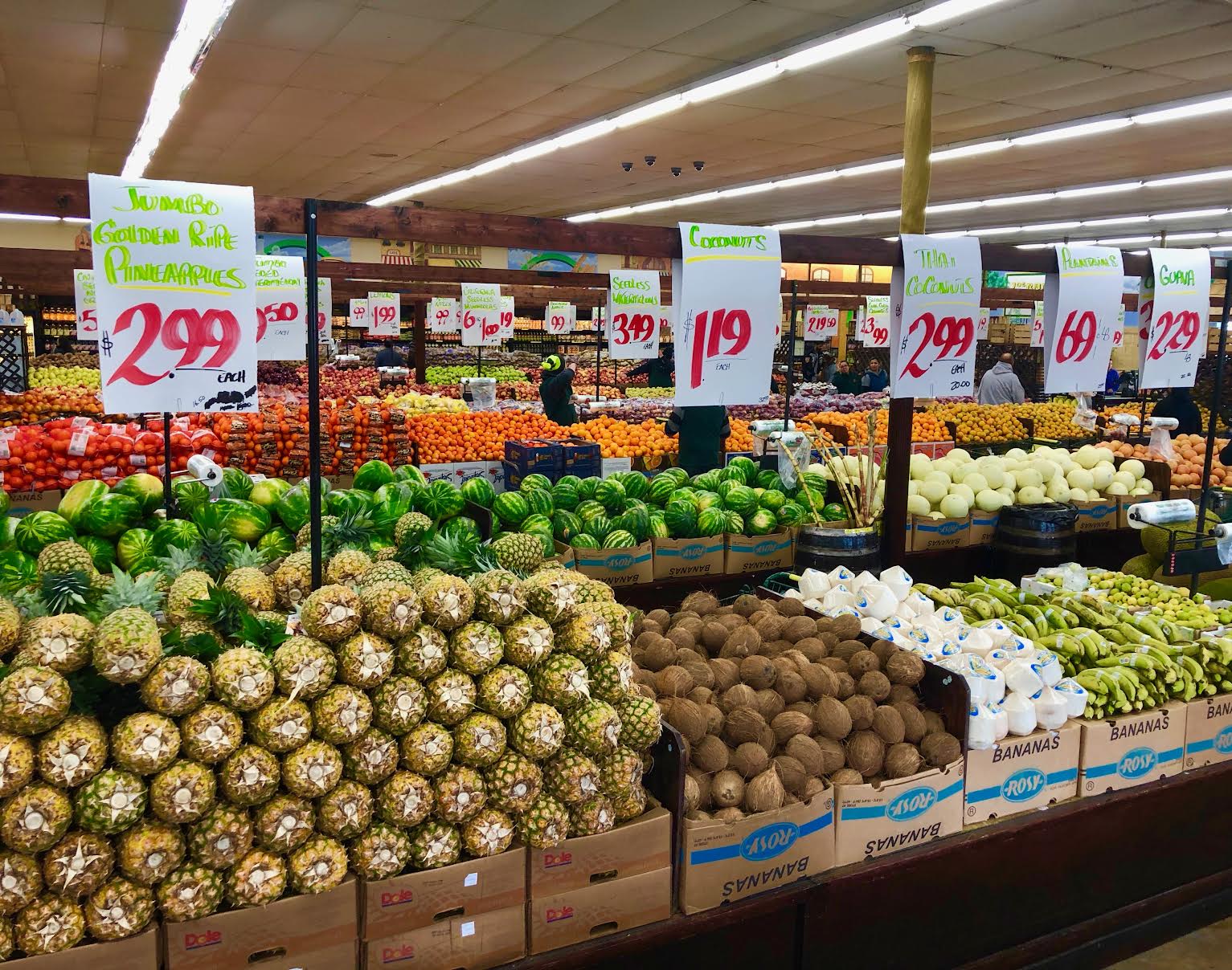 Grocery Store Produce  Learn More at Fruit Growers Supply